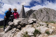 03 Dal Monte Visolo (2369 m) vista in Presolana or. , cima e anticima